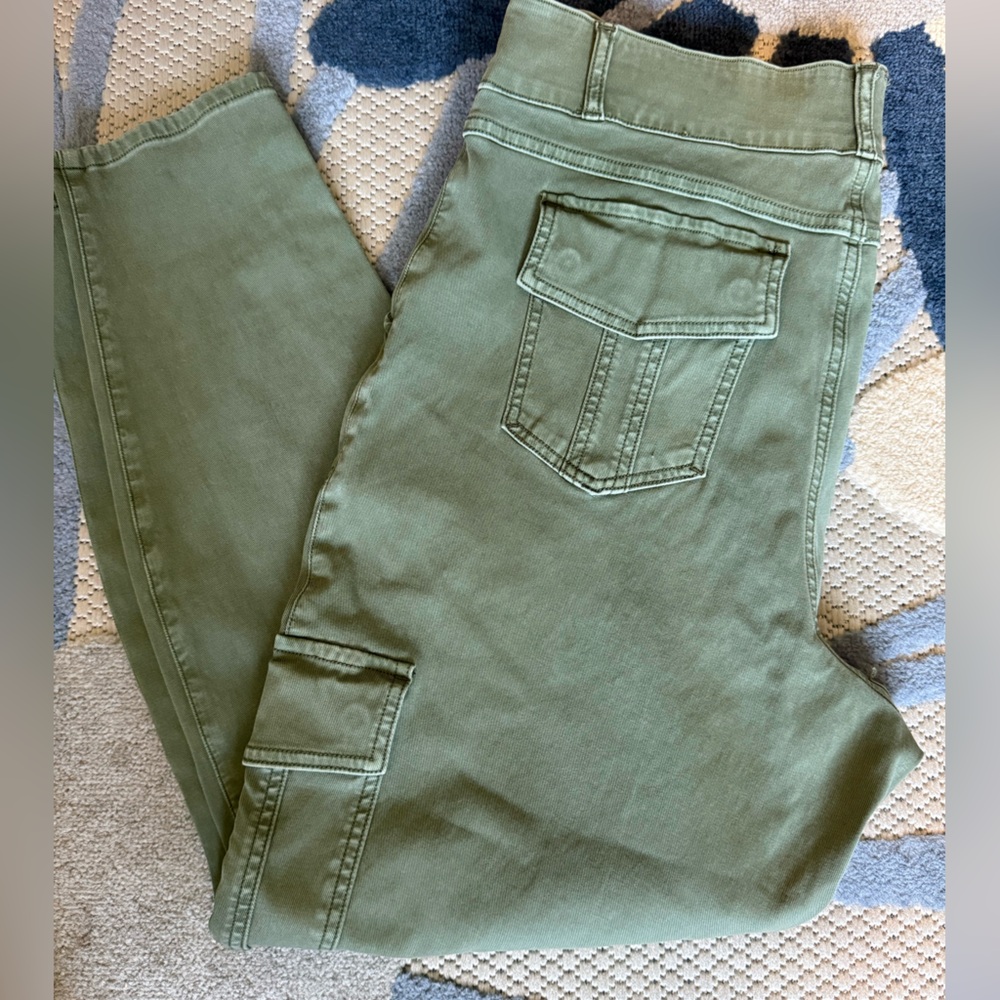 SPANX Relaxed Fit Cargo Jeans in Olive Green